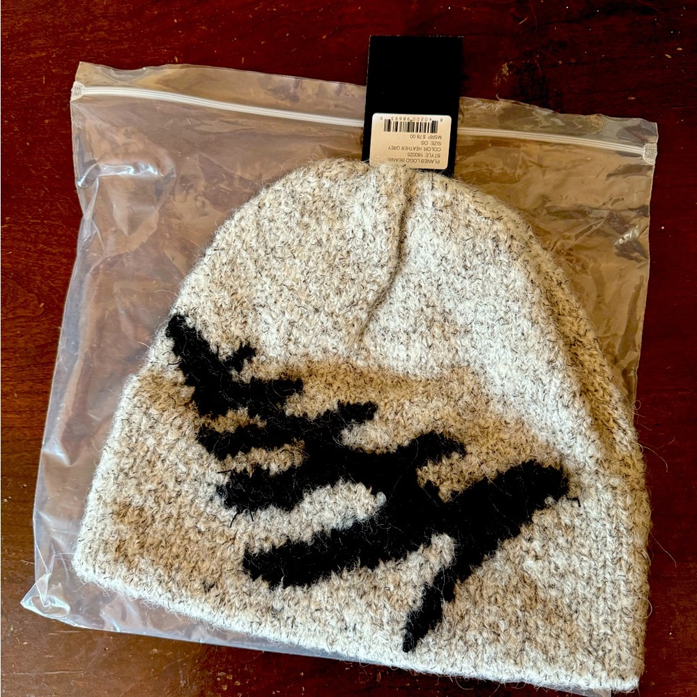Paper Plane Logo Beanie in Gray